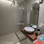 شقة Loving Cocoon With Furnished Balcony