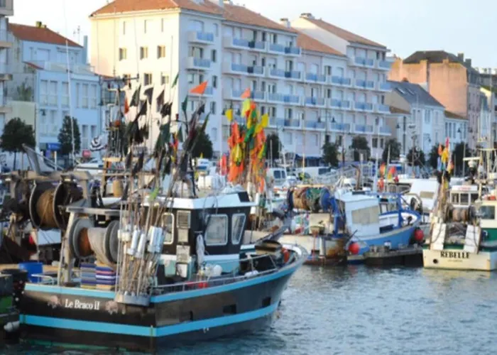 Loving Cocoon With Furnished Balcony * Les Sables-dʼOlonne